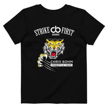 Lade das Bild in den Galerie-Viewer, Chris Böhm Team "Be A Tiger - Strike First" Kids Bio Shirt - Chris Boehm Shop